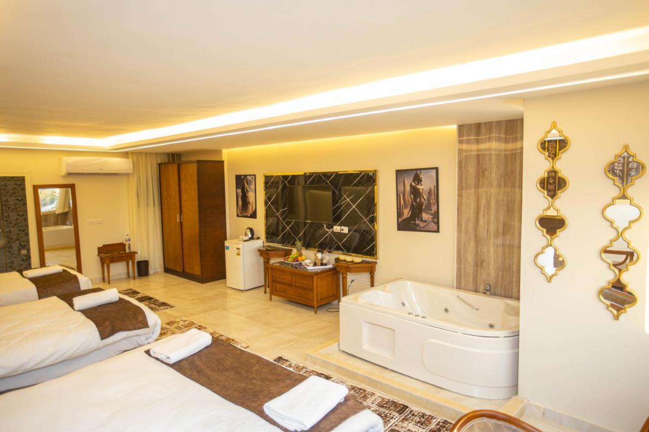 The Muse Pyramids Hotel Cairo Exterior photo